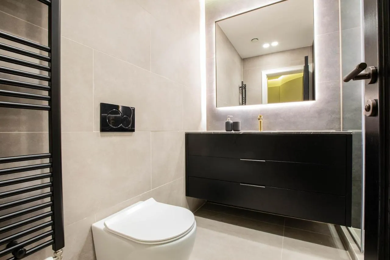 F & B Collection - Luxury Seafront 2 Bedroom Apartment Θεσσαλονίκη